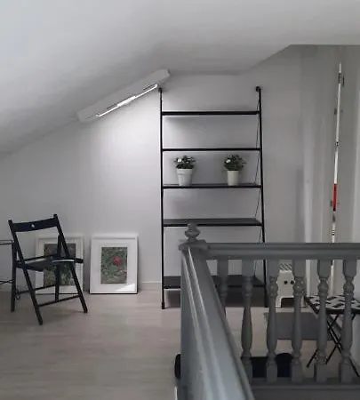 2 Schlafzimmerwohnung Bei Frankfurt Am Main * Heusenstamm