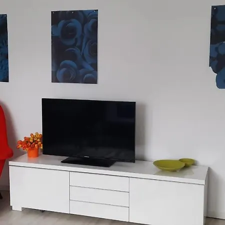 2 Schlafzimmerwohnung Bei Frankfurt Am Main Apartamento *